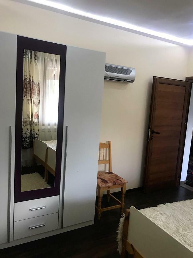 Sharkov Guest House Dolen  Экстерьер фото